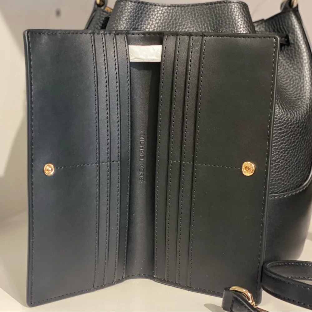 Michael Kors Reed Bucket Crossbody and Wallet Set - Picture 7 of 12